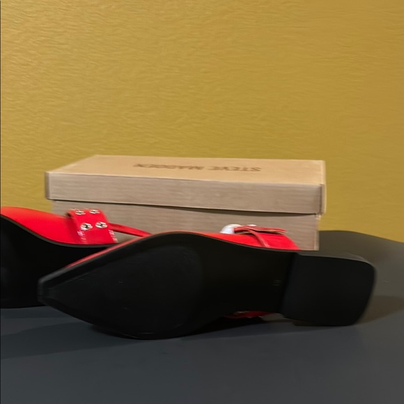 Steve Madden Red Slingback Shoes - Picture 6 of 9